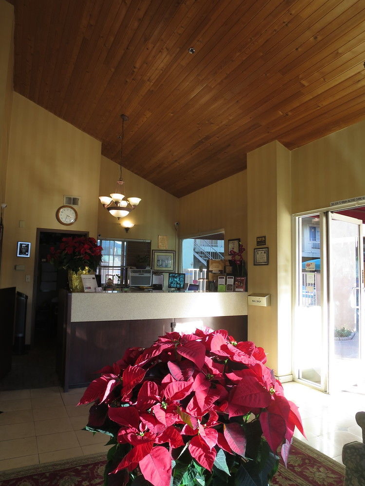 Country Inn Ontario Exterior photo